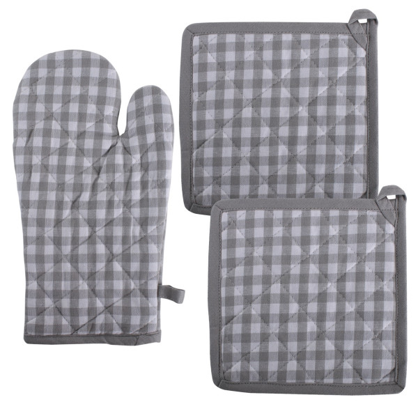 Checked Oven Gloves and Holders